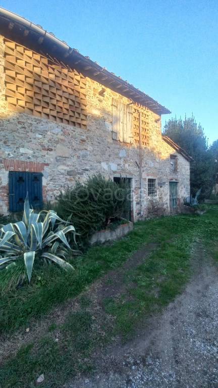 casa indipendente in vendita a Capannori in zona Guamo