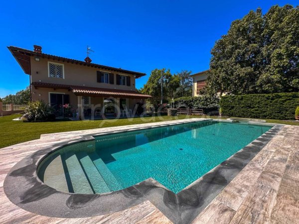 casa indipendente in vendita a Capannori