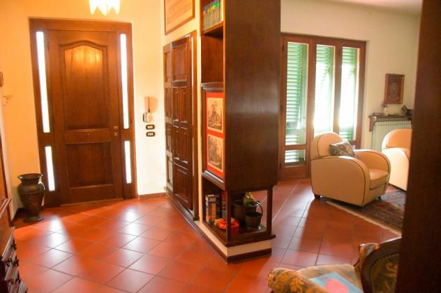 casa indipendente in vendita a Capannori in zona Lunata