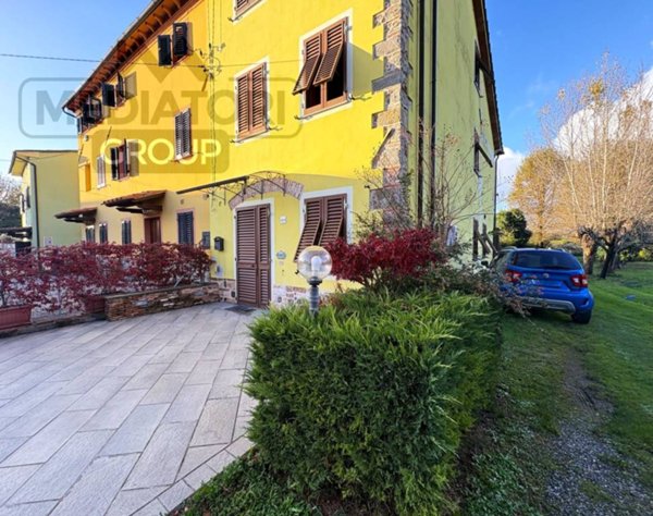 casa indipendente in vendita a Capannori in zona Marlia