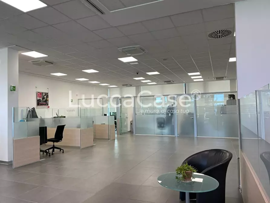 locale commerciale in vendita a Capannori