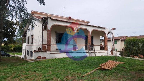 casa indipendente in vendita a Capannori in zona Guamo