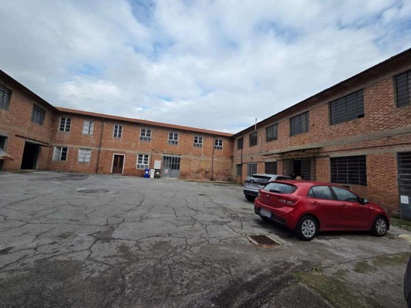 casa indipendente in vendita a Capannori in zona Segromigno in Monte