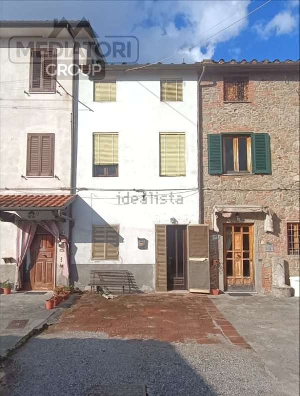 casa indipendente in vendita a Capannori in zona Segromigno in Monte