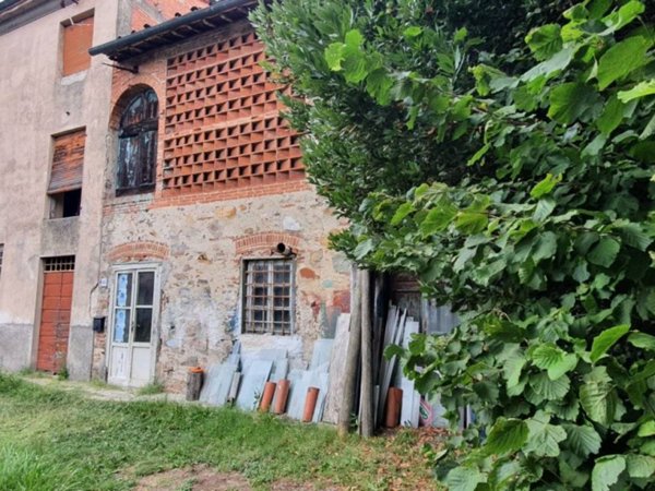 casa indipendente in vendita a Capannori in zona Santa Margherita