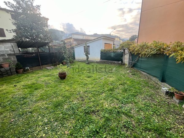 casa indipendente in vendita a Capannori