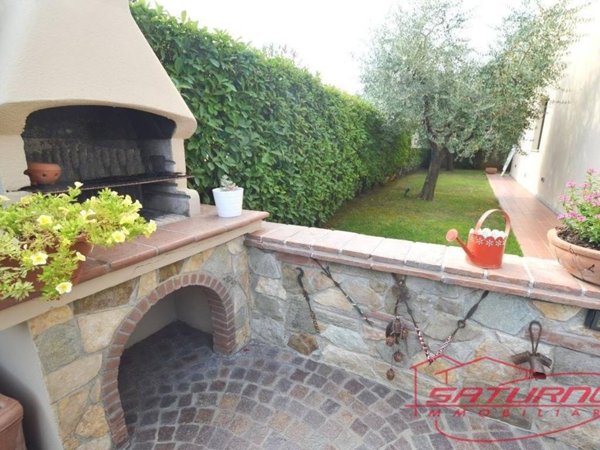 casa indipendente in vendita a Capannori