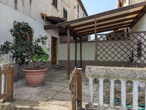 casa indipendente in vendita a Capannori