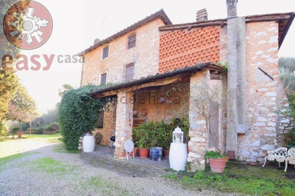 casale in vendita a Capannori