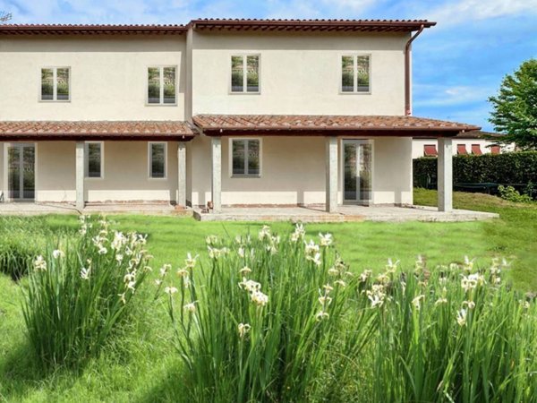 casa indipendente in vendita a Capannori