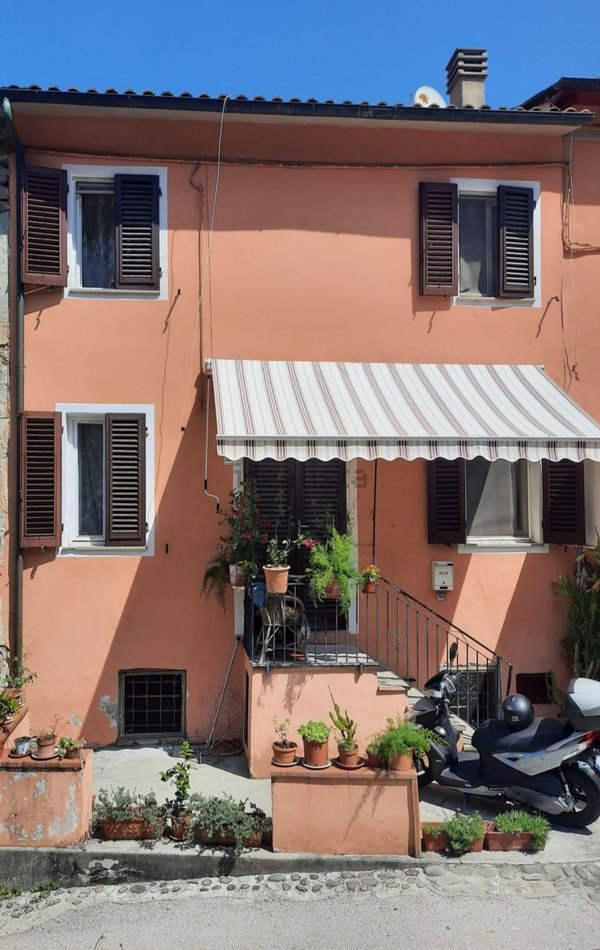 intera palazzina in vendita a Capannori