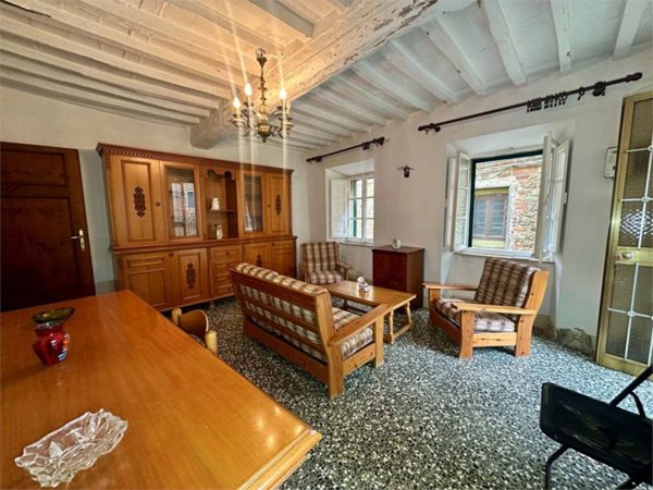 casa indipendente in vendita a Capannori