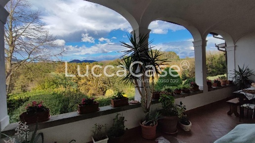 casa semindipendente in vendita a Capannori