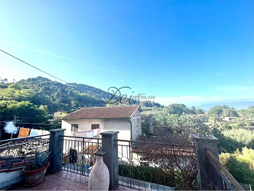 casa indipendente in vendita a Capannori in zona Lunata