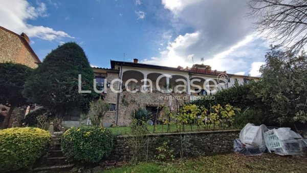 pentavano in vendita a Capannori