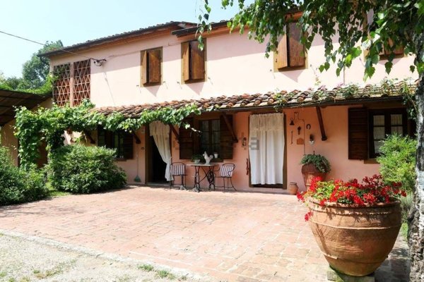 casale in vendita a Capannori