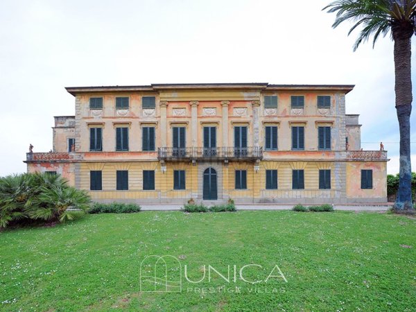 villa in vendita a Capannori
