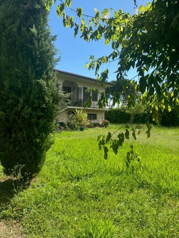 casa indipendente in vendita a Capannori in zona Lammari