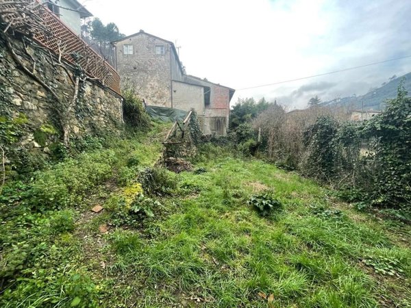 casa indipendente in vendita a Capannori