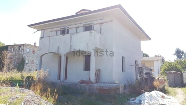 casa indipendente in vendita a Capannori