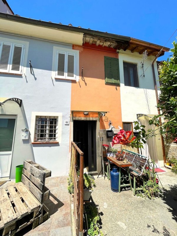 casa indipendente in vendita a Capannori