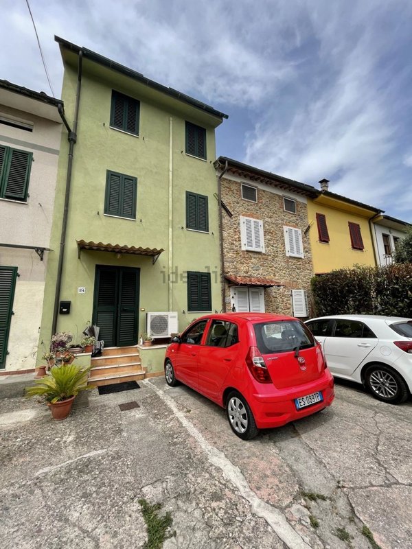 quadrivano in vendita a Capannori in zona Santa Margherita