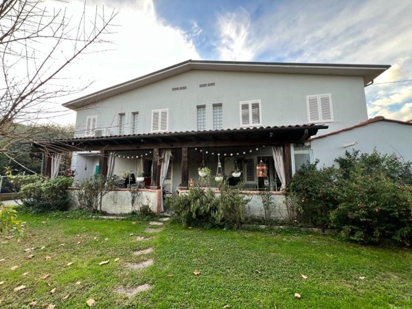 casa indipendente in vendita a Capannori