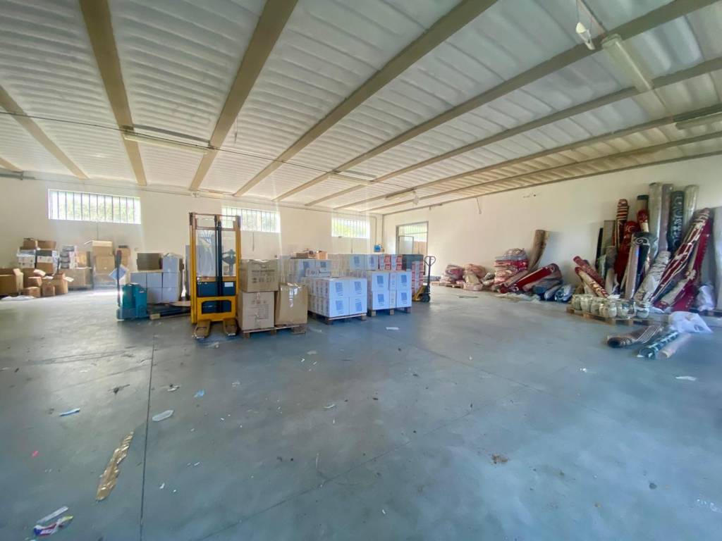 locale commerciale in vendita a Capannori