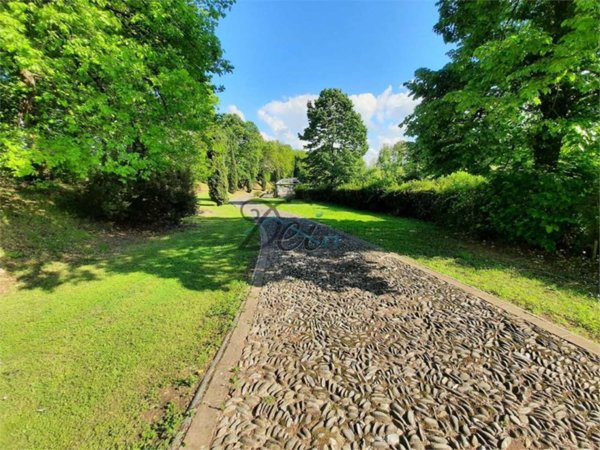 casa indipendente in vendita a Capannori in zona Lunata