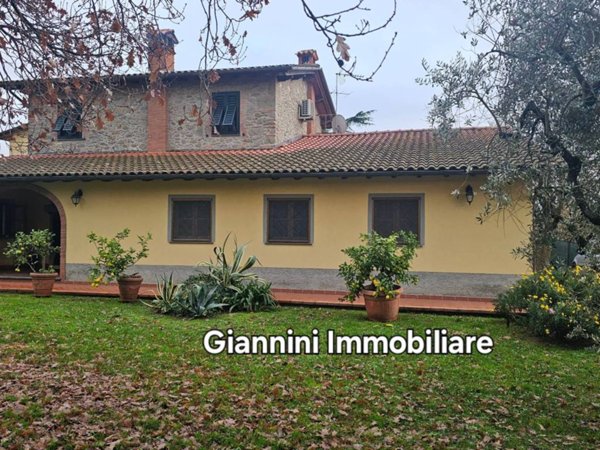 casa indipendente in vendita a Capannori