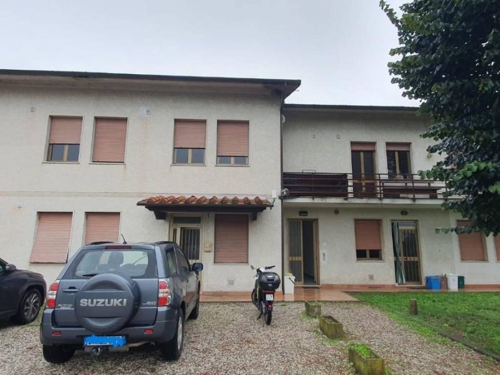 casa indipendente in vendita a Capannori in zona Lammari