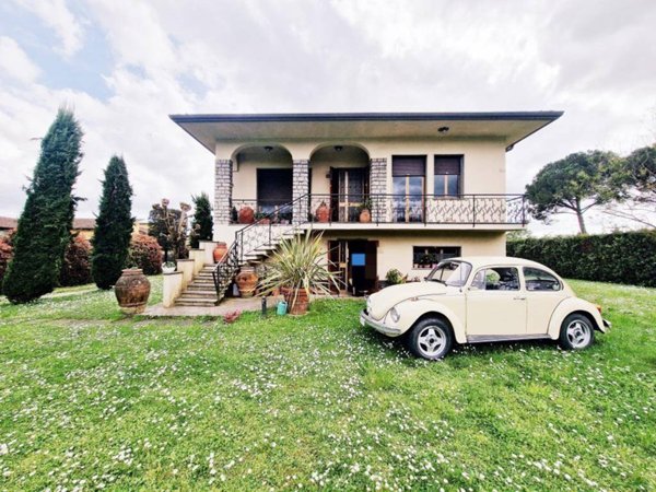 casa indipendente in vendita a Capannori in zona Lammari