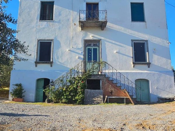 casa indipendente in vendita a Capannori