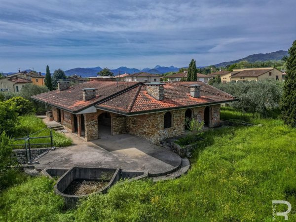 casa indipendente in vendita a Capannori