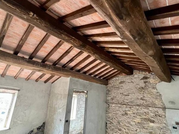 casa indipendente in vendita a Capannori