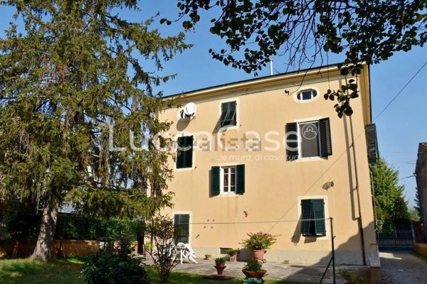 casa indipendente in vendita a Capannori in zona Carraia