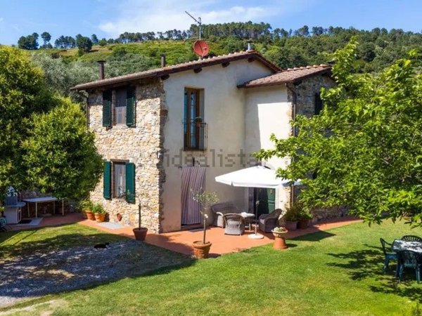 casa indipendente in vendita a Capannori