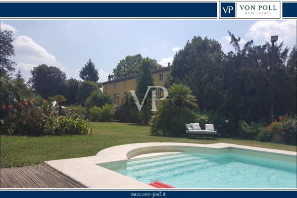 villa in vendita a Capannori in zona Marlia