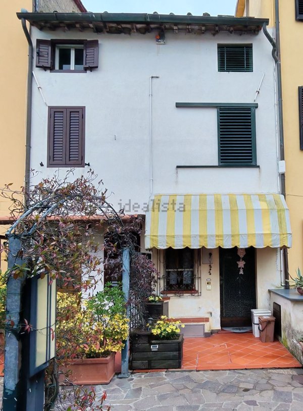 casa indipendente in vendita a Capannori in zona Santa Margherita