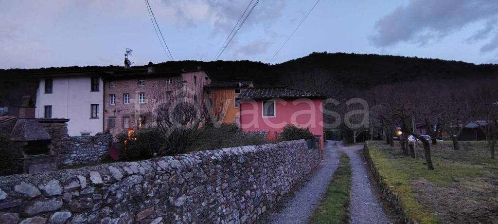 casa indipendente in vendita a Capannori