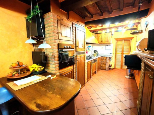 casa indipendente in vendita a Capannori in zona Santa Margherita