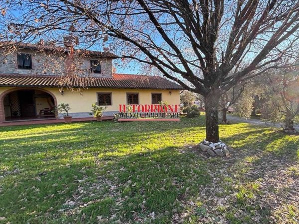 casa indipendente in vendita a Capannori
