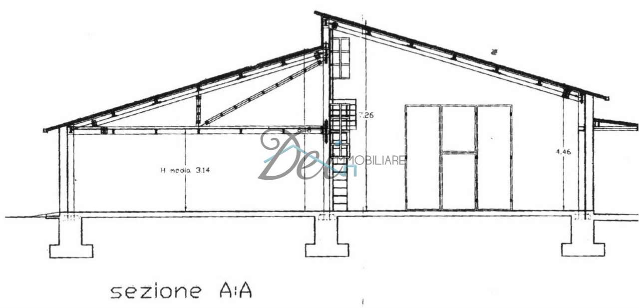 ufficio in vendita a Capannori in zona Lunata
