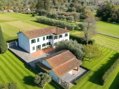 casa indipendente in vendita a Capannori