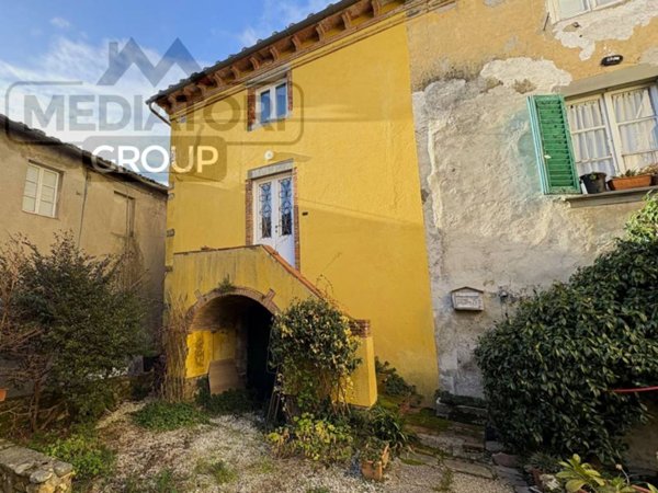 casa indipendente in vendita a Capannori in zona San Gennaro