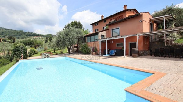 casa indipendente in vendita a Capannori