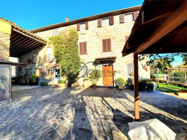 casa indipendente in vendita a Capannori in zona Lunata