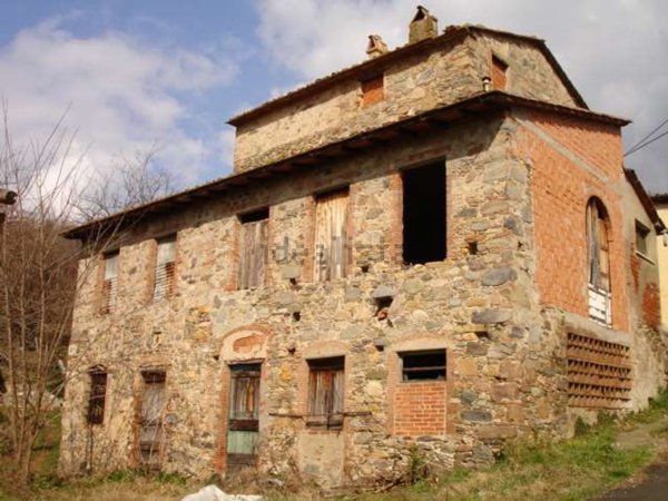 casa indipendente in vendita a Capannori