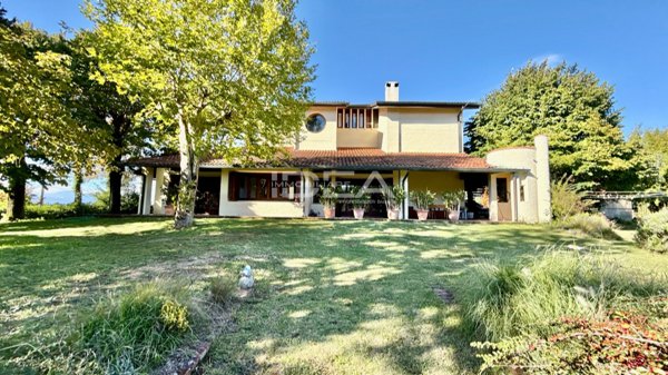 casa indipendente in vendita a Capannori