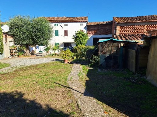 casa indipendente in vendita a Capannori